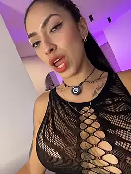 Stripchat Free Porn Cam of Celeste_Amber
