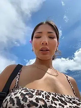 Stripchat Sex Cam of lean_lie8
