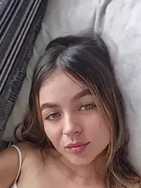 Stripchat Live Sex Cam of Niky_Bloom