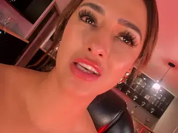 Stripchat Sex Chat of SofiaReyes1