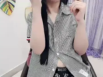 Stripchat Adult Webcam of Ari-sweety