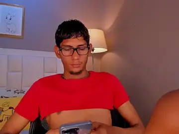 Stripchat Sex Cam of Nick_Collins18