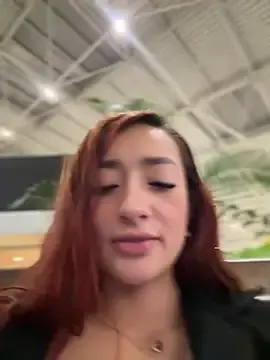 Stripchat Live Sex of ariiel_