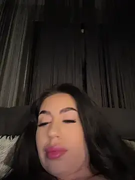Stripchat Live Sex Cam of Andrestarr