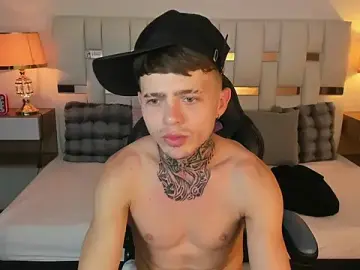 Stripchat Live Porn of Zeus_damian21