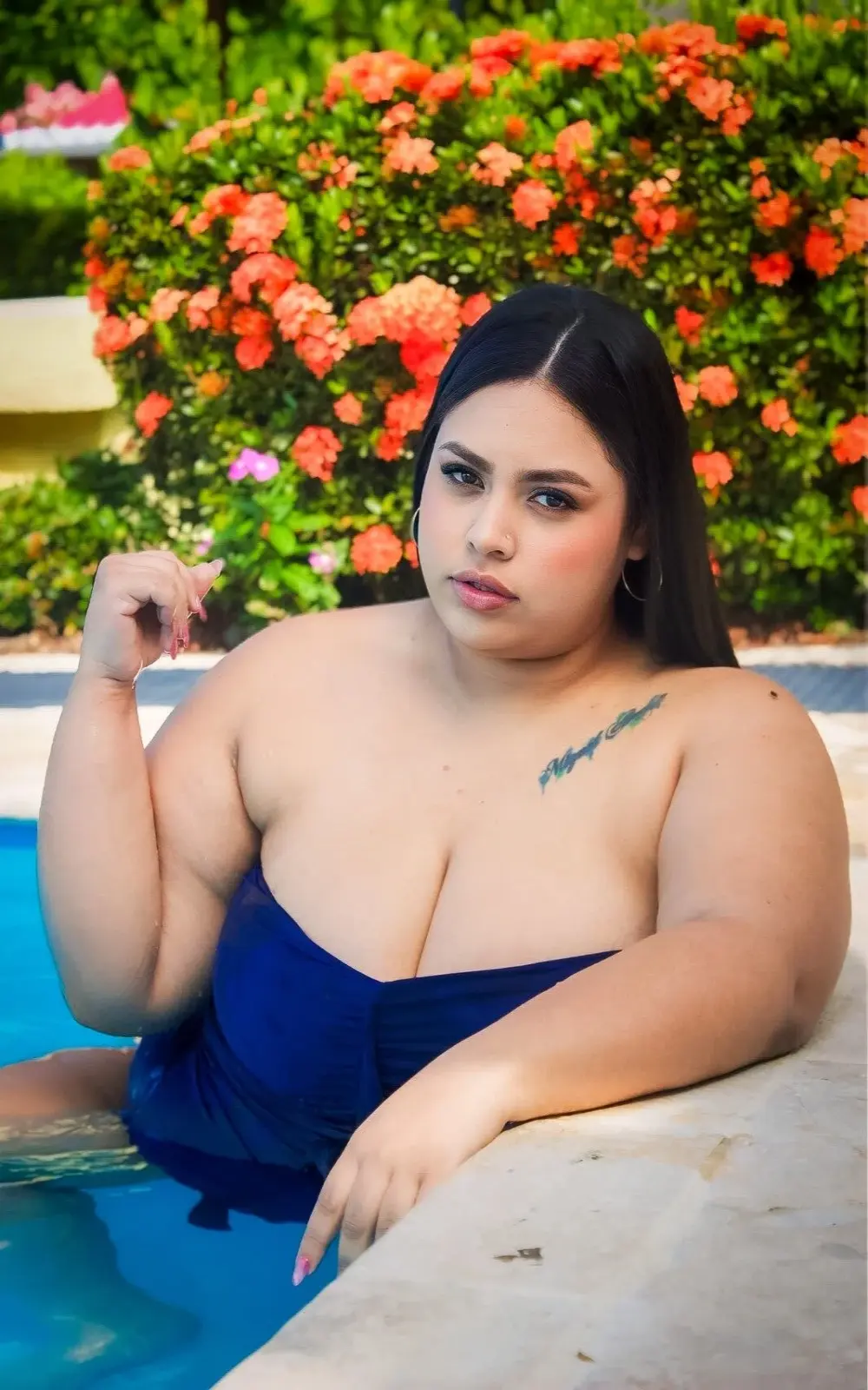 mayaacurvy