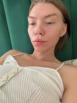 Stripchat Free Live Porn of Lisaaa_Alisa