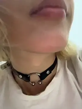 Stripchat Nude Webcam of SweetBunnyGF