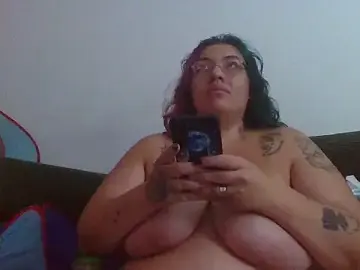 Stripchat Live Sex Cam of WitchiKitti