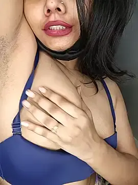 Stripchat Nude Webcam of HOT-SHAKIRA