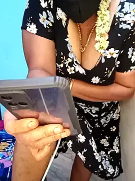 Stripchat Live Porn of tamil_sarah