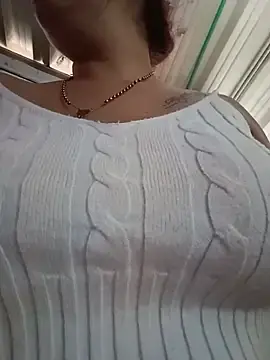 Stripchat Free Live Porn of MariBelle1