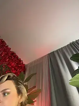 Stripchat Live Sex Cam of Mary_lost