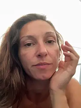 Stripchat Live Sex of chiara-loveandlife