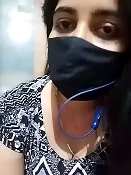 Stripchat Adult Video Chat of indiandesiriyaa