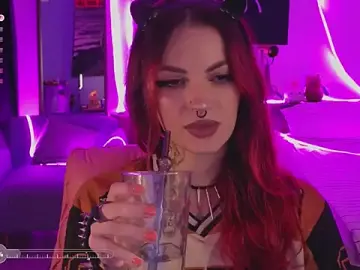 Stripchat Best live sex cam show of BratzieDarsie
