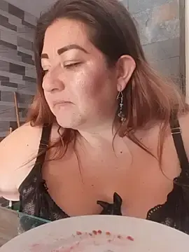 Stripchat Sex Cam of Morchis_esmeralda