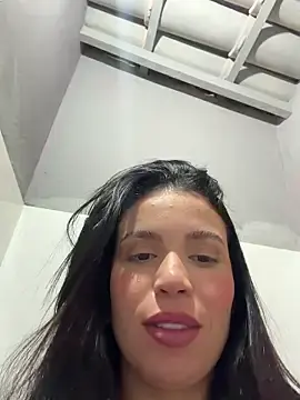 Stripchat Free Porn Cam of Rafaellaz