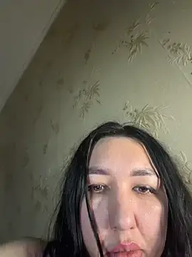 Stripchat Sex Cam of Naughtbaby_2025