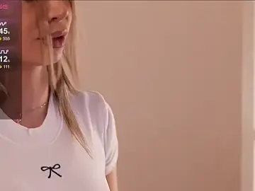 Stripchat Adult Webcam of FlirtyFawn