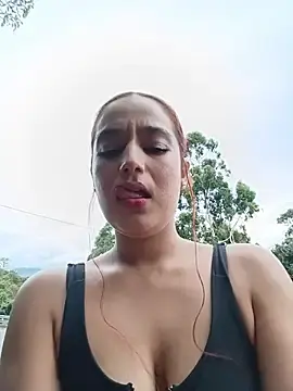 Stripchat Adult Webcams of isabella_ferrer99