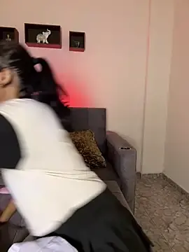 Stripchat Free Porn Cam of Iam_Lyan_