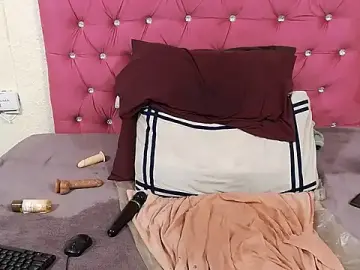 Stripchat Free Live Porn of WILD_KITTYxXx