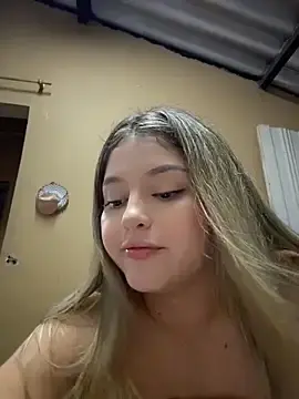 Stripchat Best Webcam of lunablossom_