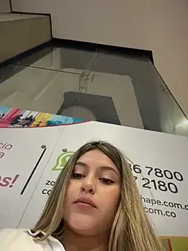 Stripchat Best Webcam of lunablossom_