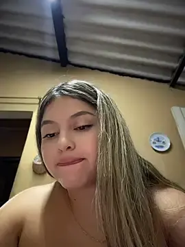 Stripchat Private Sex Chat of lunablossom_