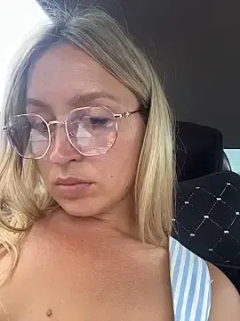 Stripchat Live Porn of StasyWood