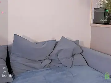 Stripchat Free Porn Cam of SourSweetCherry