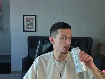 Stripchat Live Porn of KaydenDrew