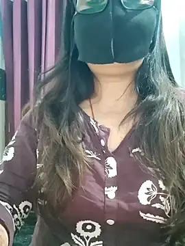 Stripchat Watch Live Sex Cams of Aishwaryaa_69