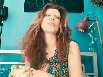 Stripchat Free Porn Cam of VivienDarkbloom