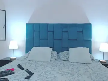 Stripchat Free Porn Cam of LeahMillerr