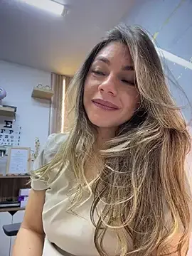 Stripchat Free Porn Cam of alicee16