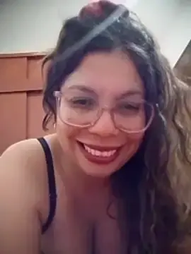 Stripchat Adult Webcams of Carliina_Soussa