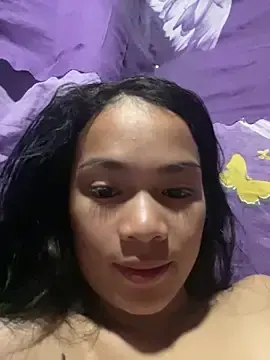 Stripchat Live Porn of PrettySlimPinay19