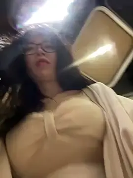 Stripchat Live Sex Cam of yourkeer