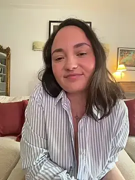 Stripchat Live Sex Cam of Les12coupsdeminuit