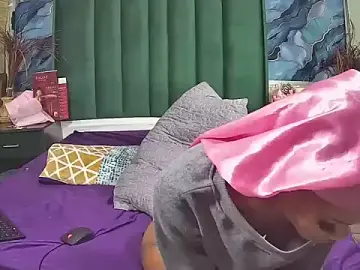 Stripchat Live Sex Cam of SexGee2020