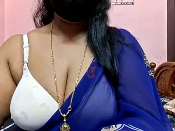 Stripchat Free Live Porn of yamini_sexy