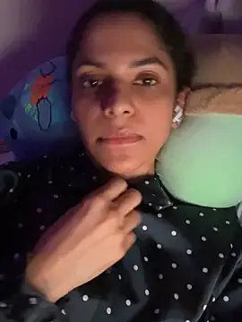 Stripchat Watch Live Sex Cams of karlatiburcio