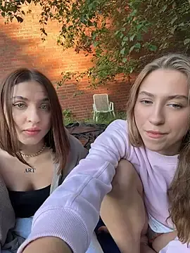 Stripchat Live Sex of romyxxs