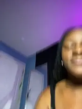 Stripchat Live Sex Cam of GirthGoddessCoco