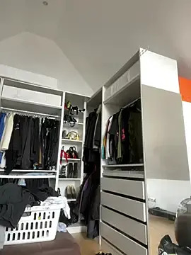 Stripchat Free Porn Cam of KathaleaNoir