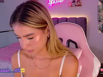 Stripchat Free Live Porn of Nallah__