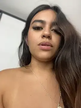 Stripchat Sex Cam of Alina-KITTY