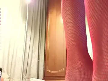 Stripchat Live Sex Cam of Crazy1One